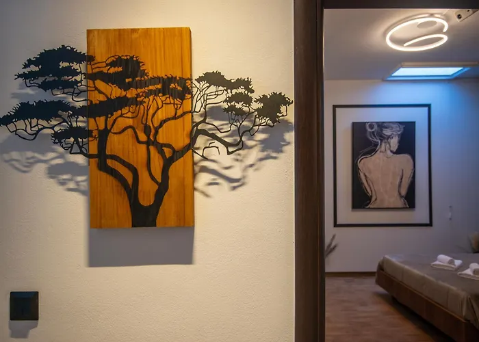 Moulin Rouge Ermoupoli